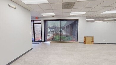 415 W Golf Rd, Arlington Heights, IL à louer - Vidéo sur l’annonce professionnelle 