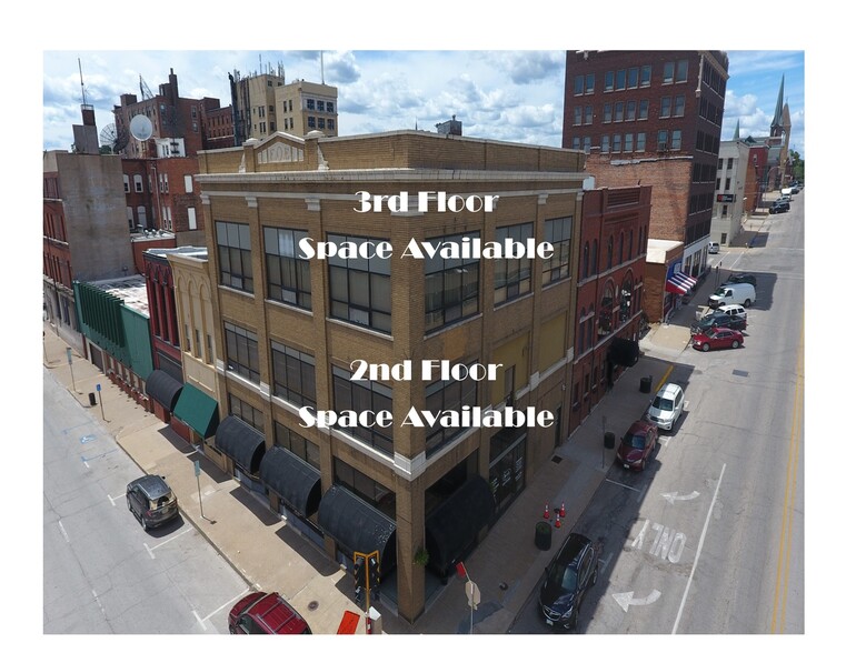 205 Washington St, Burlington, IA à louer - Aérien – Image 1 sur 12