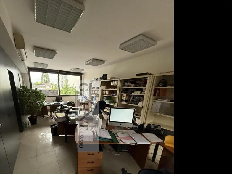 Industriel/Logistique dans Montreuil à vendre - Photo de l’immeuble – Image 2 sur 16