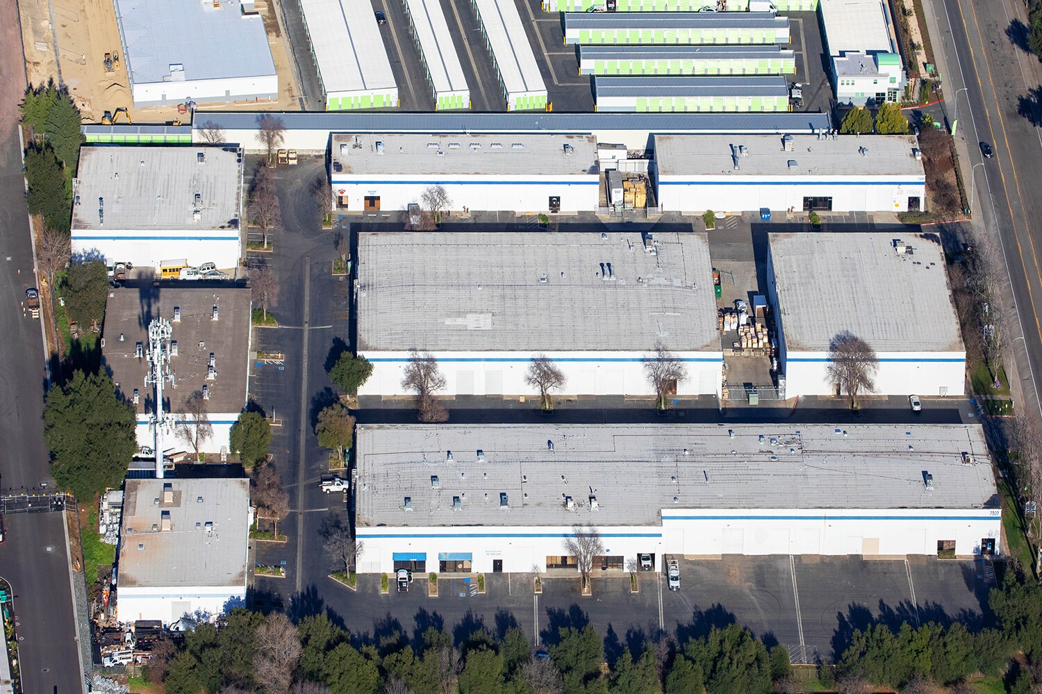 Antelope West Industrial Park portefeuille de 3 biens à vendre sur LoopNet.fr Photo principale– Image 1 sur 15