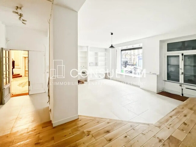 Plus de détails pour Rue Valentin Haüy, Paris - Local commercial à louer