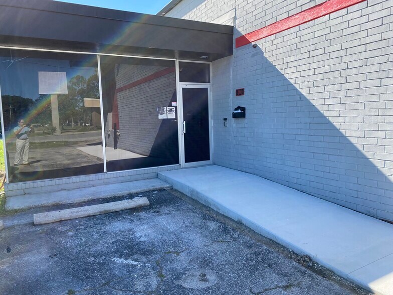 400 Edgewood Ave S, Jacksonville, FL à louer - Photo de l’immeuble – Image 3 sur 3