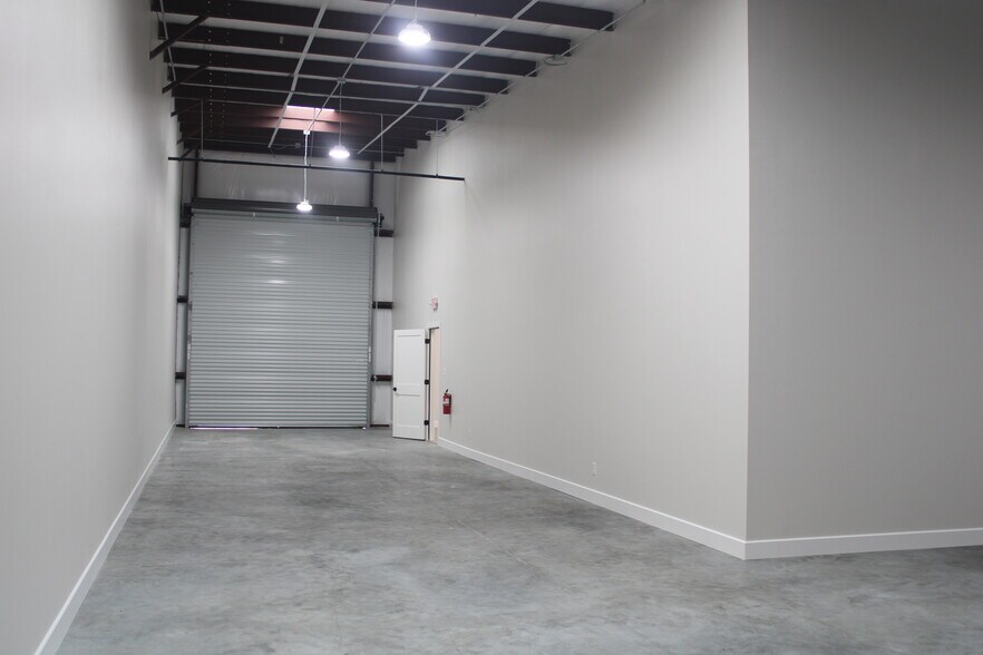 21631 Rhodes Rd, Spring, TX à louer - Photo intérieure – Image 3 sur 57