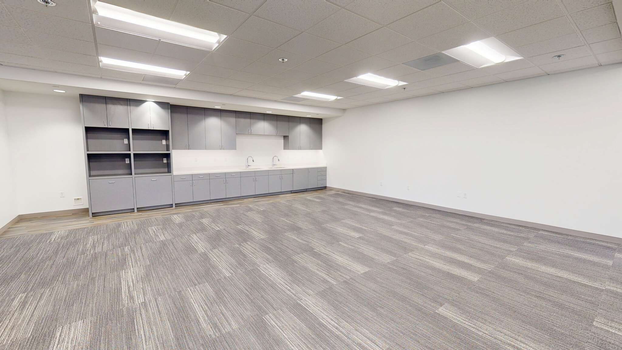 8870 Liquid Ct, San Diego, CA à louer Photo intérieure– Image 1 sur 5