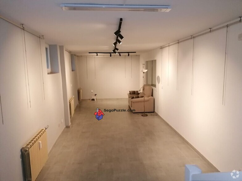 Immeuble residentiel dans Segovia, Segovia à vendre - Photo intérieure – Image 1 sur 1