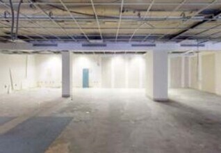 301 Ninth St, Huntington, WV à louer Photo intérieure– Image 2 sur 3