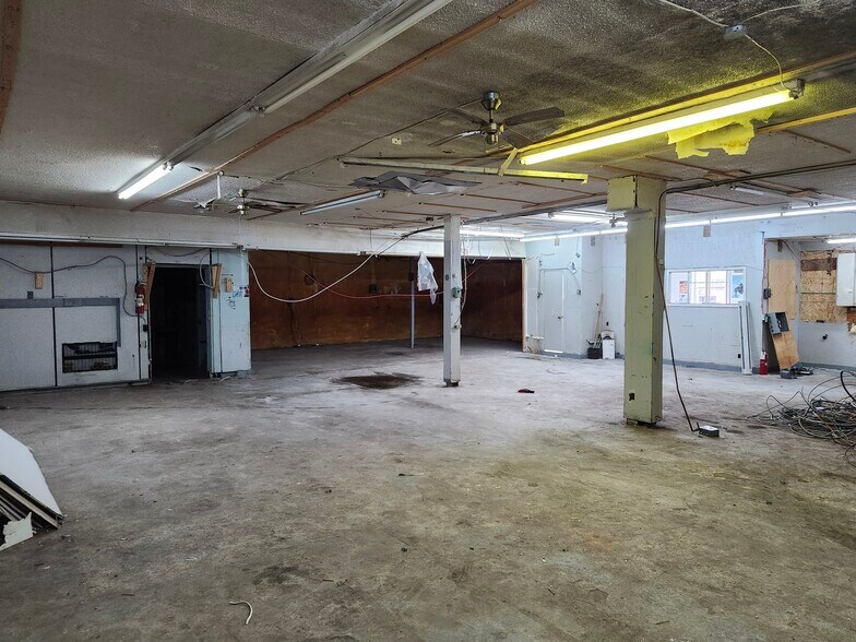 11889 Av Éthier, Montréal, QC à vendre - Photo de l’immeuble – Image 2 sur 6