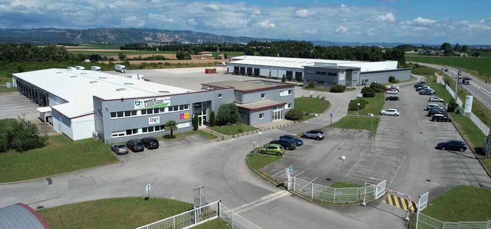 Industriel/Logistique dans Montéléger à louer - Photo de l’immeuble – Image 1 sur 13