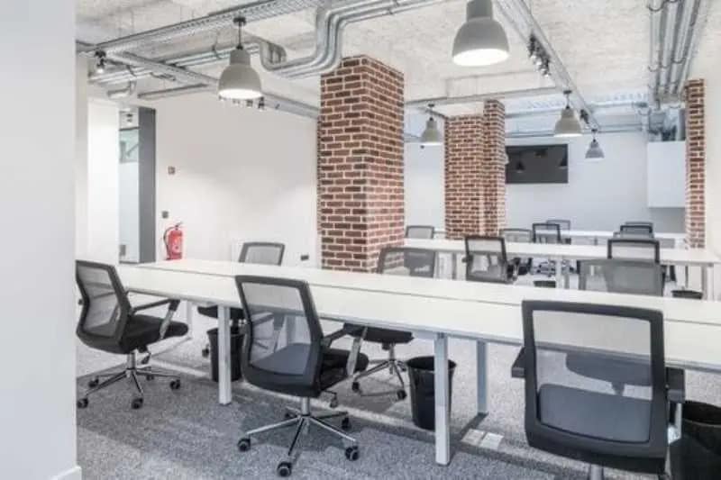 Bureau dans Paris à louer - Photo de l’immeuble – Image 2 sur 14