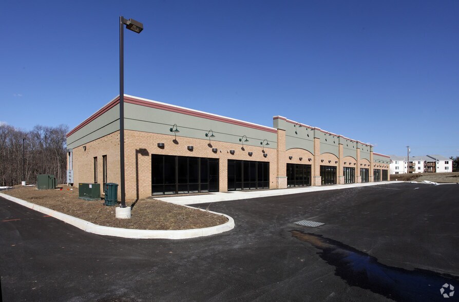 40 Compass Pt, Martinsburg, WV à vendre - Photo principale – Image 1 sur 9