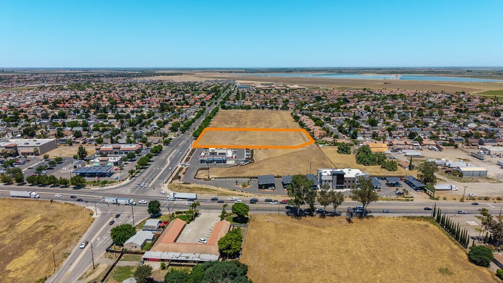 Ward Rd & E Pacheco Blvd, Los Banos, CA à vendre - Photo de l’immeuble – Image 3 sur 15