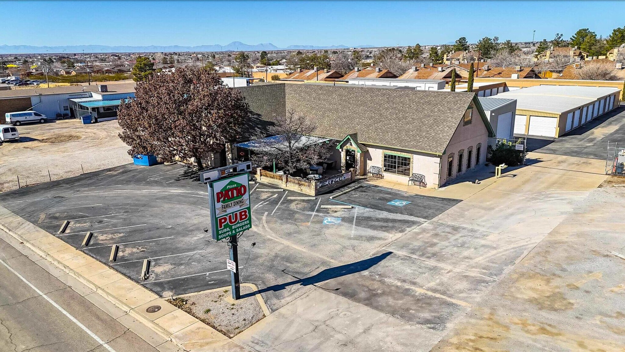 2203 1st St, Alamogordo, NM à vendre Photo principale– Image 1 sur 45