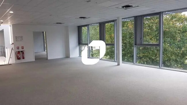 Plus de détails pour 89 Route De La Noue, Limay - Bureau à louer