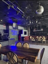 8874-8896 SW 24th St, Miami, FL à louer Photo intérieure– Image 1 sur 28