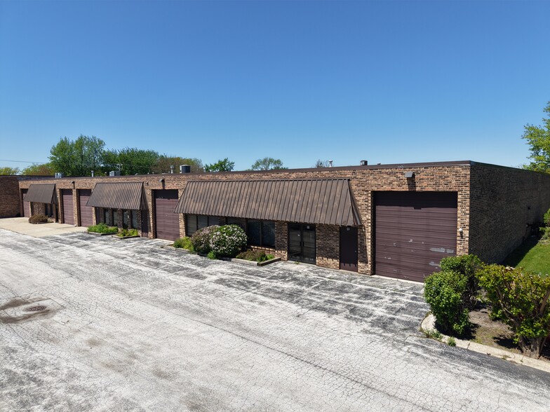 1584-1598 Huntington Dr, Calumet City, IL à louer - Photo principale – Image 1 sur 2