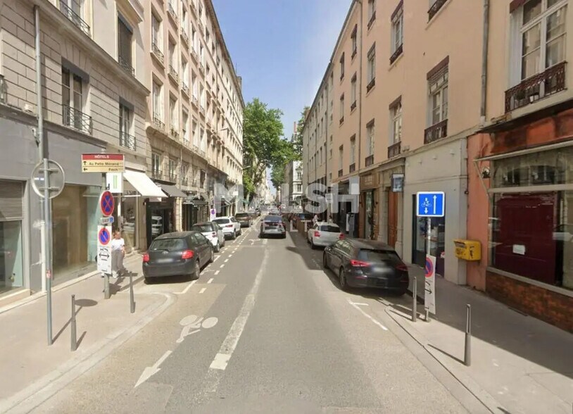 Local commercial dans Lyon à louer - Photo de l’immeuble – Image 3 sur 4