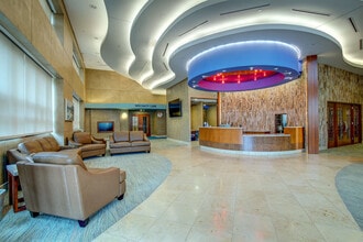 470 E State Highway 114, Southlake, TX à louer Hall d’entrée– Image 2 sur 40