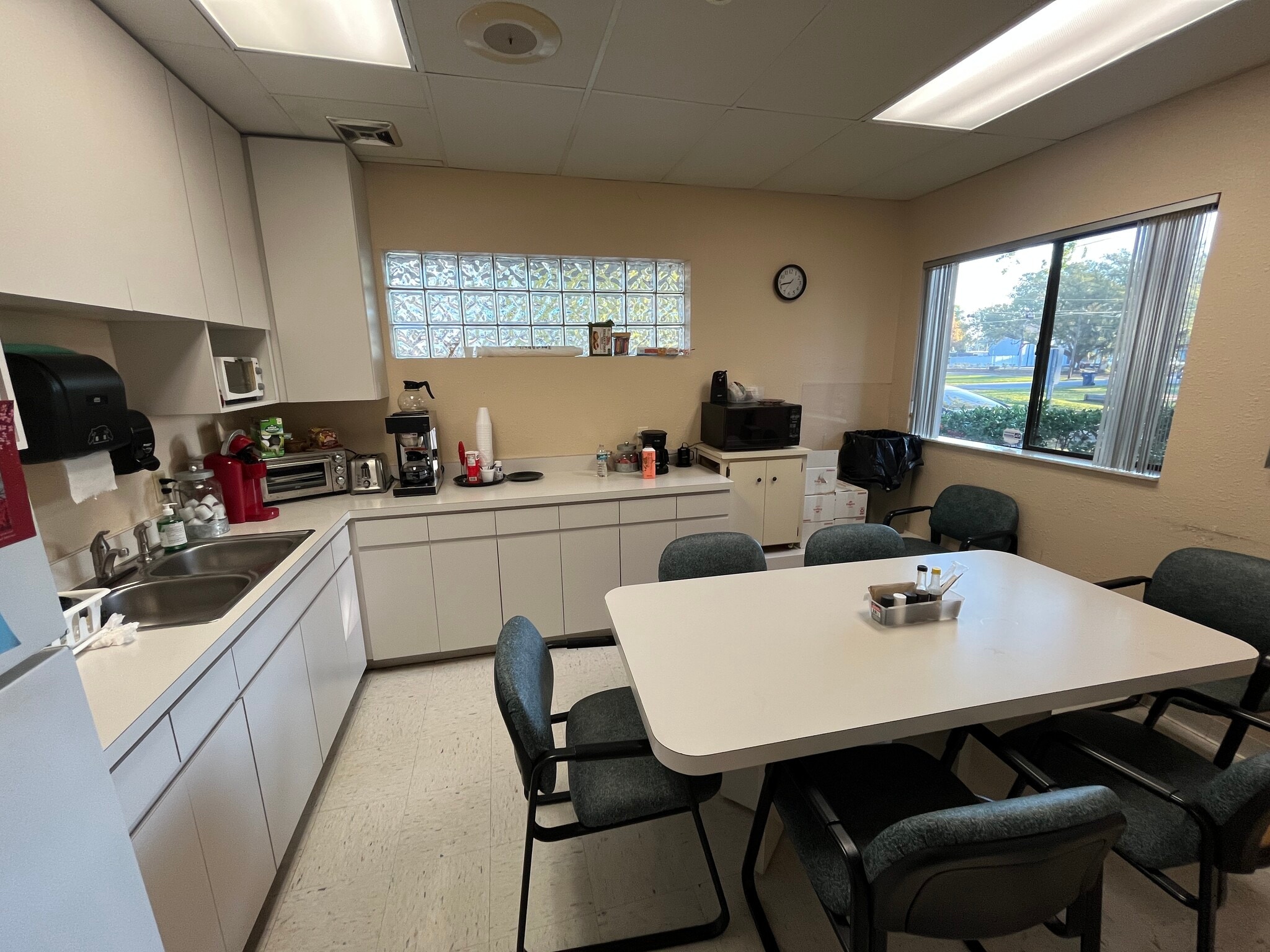 4224 N Tampania Ave, Tampa, FL à vendre Photo intérieure– Image 1 sur 7