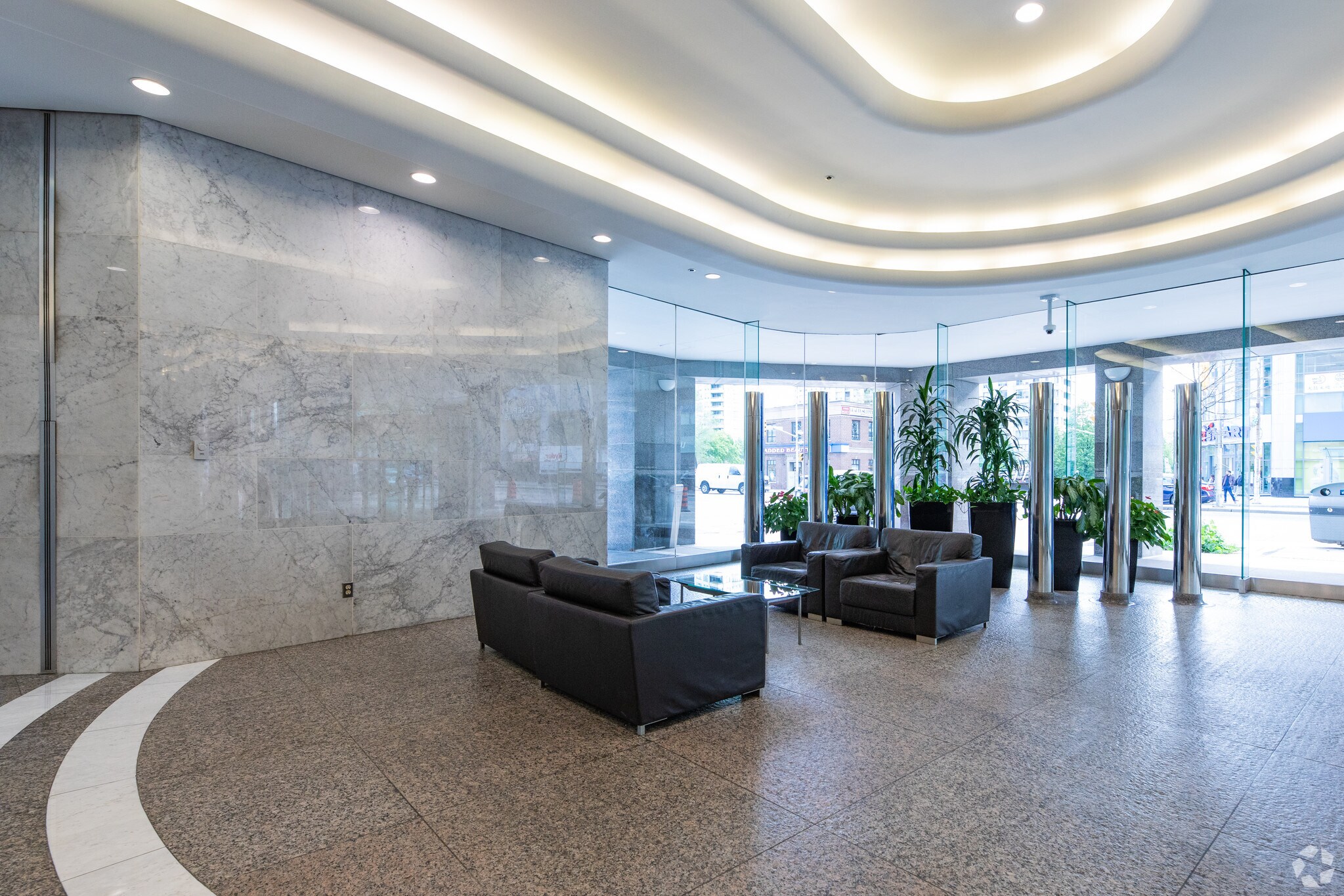 5150-5160 Yonge St, Toronto, ON à louer Photo intérieure– Image 1 sur 3