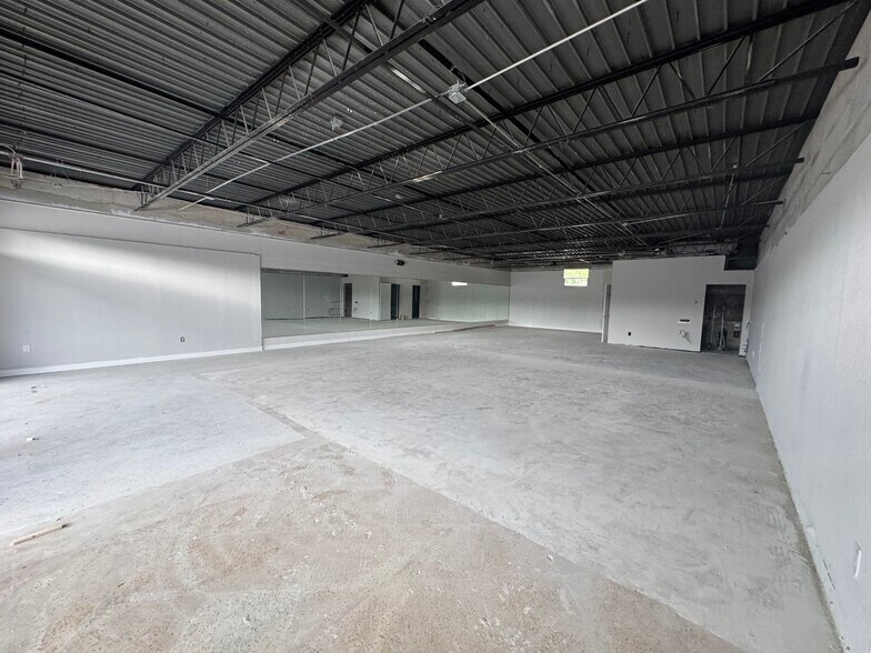 4520 W Kennedy Blvd, Tampa, FL à louer - Photo de l’immeuble – Image 3 sur 5