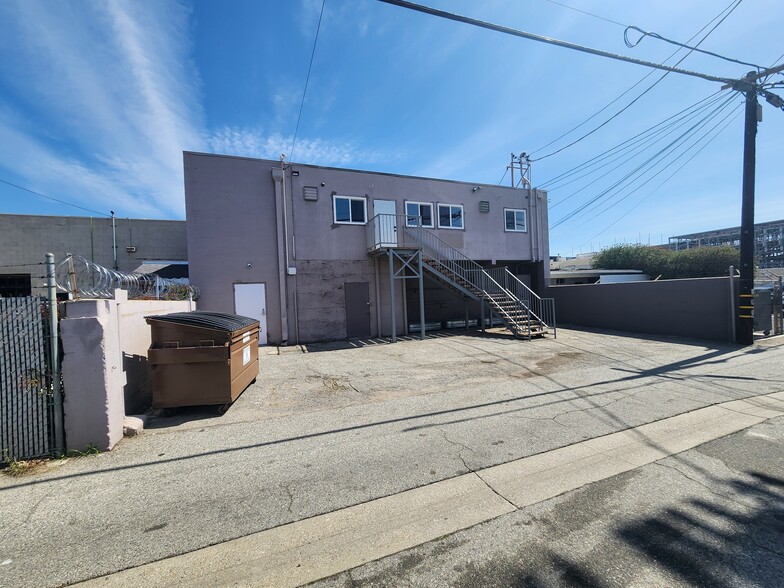 953 S Raymond Ave, Pasadena, CA à louer - Photo de l’immeuble – Image 3 sur 28