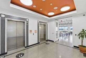 1800 Gateway Dr, San Mateo, CA à louer Photo intérieure– Image 2 sur 29