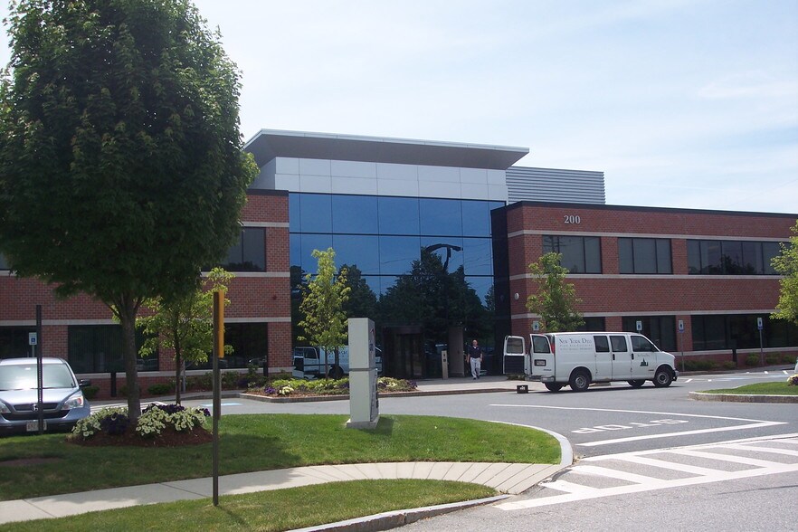 200 Staples Dr, Framingham, MA à louer - Photo de l’immeuble – Image 2 sur 11