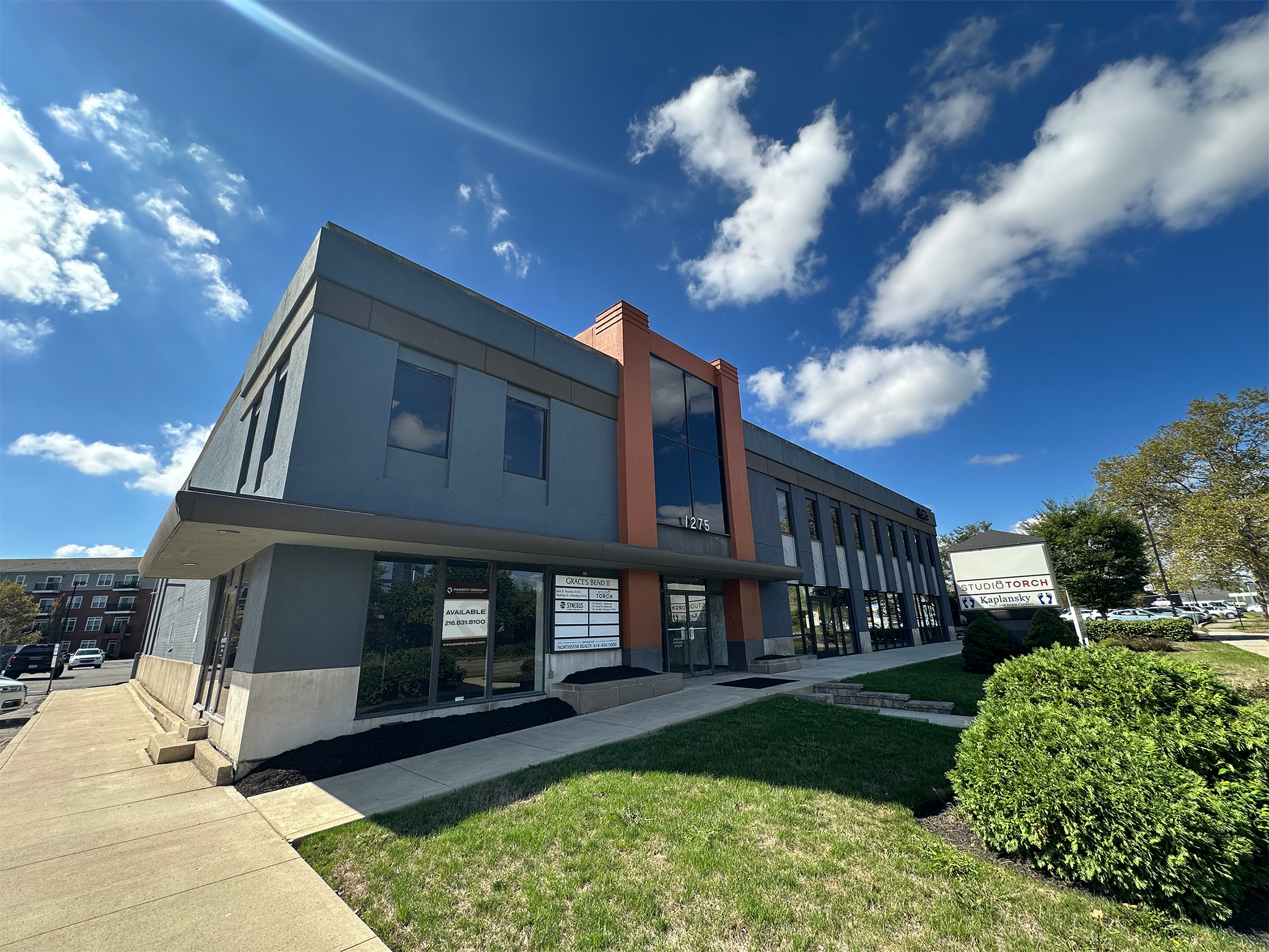 1275 Olentangy River Rd, Columbus, OH à louer Photo principale– Image 1 sur 7