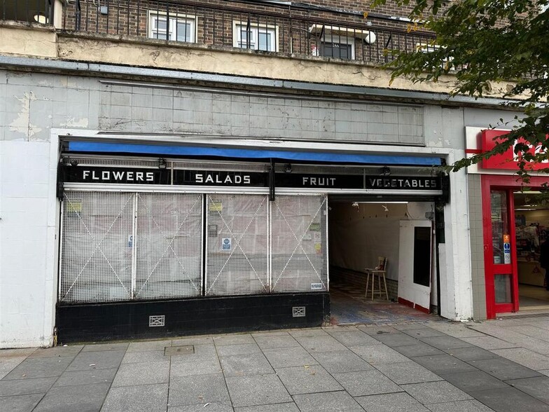 20-28 The Broadway, Loughton à louer - Photo de l’immeuble – Image 2 sur 8