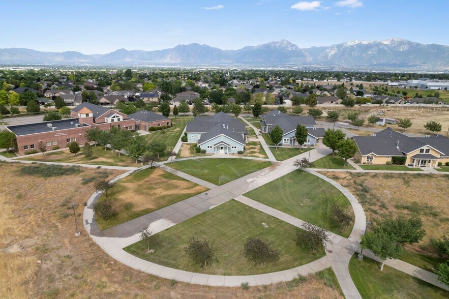 5402 Bagley Rd park, West Jordan, UT à louer - Photo de l’immeuble – Image 2 sur 8
