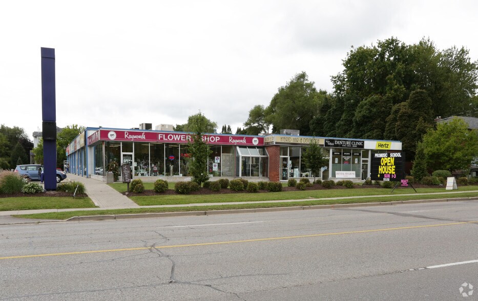 133 Weber St N, Waterloo, ON à louer - Photo de l’immeuble – Image 3 sur 9