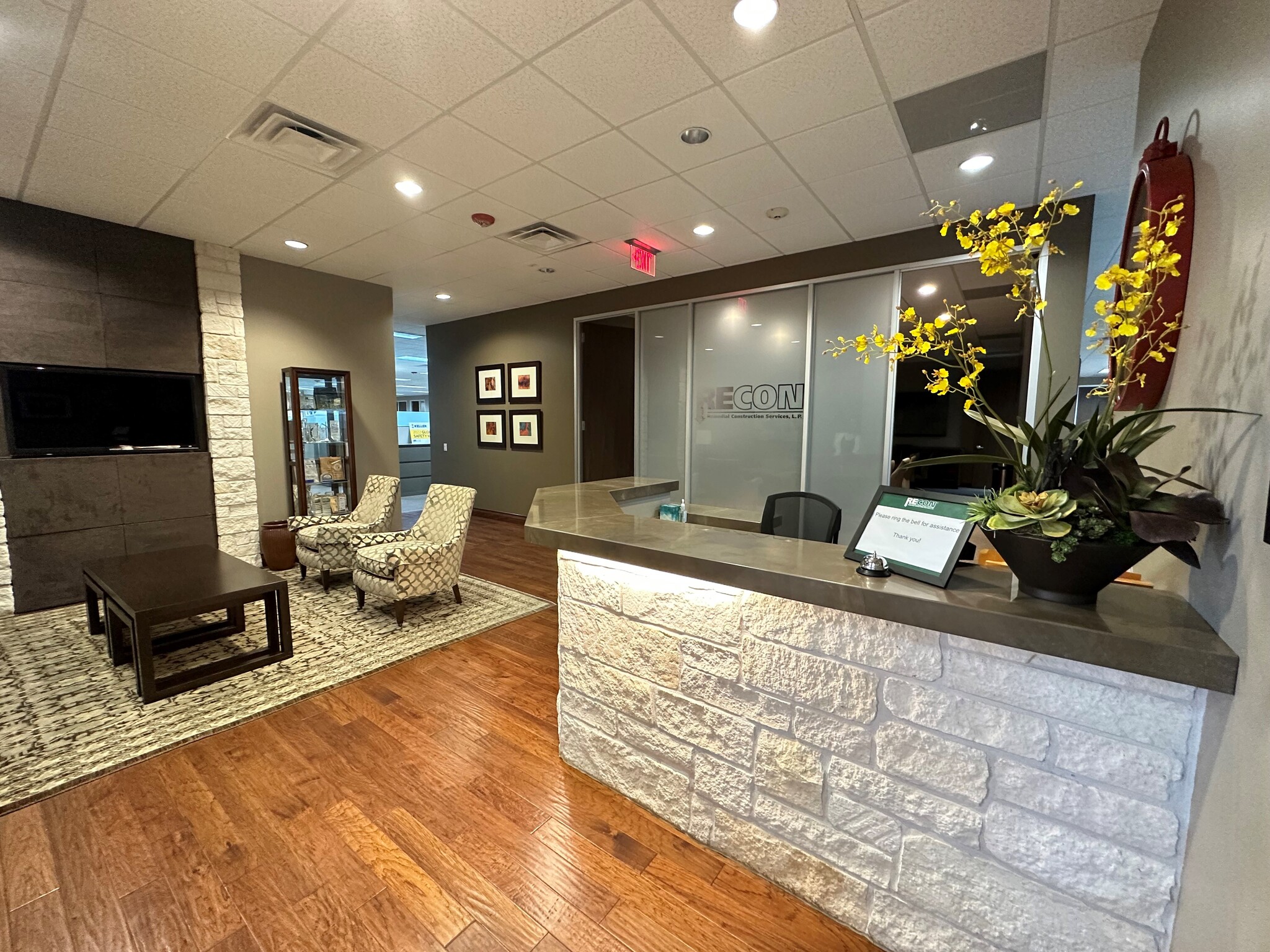 9977 W Sam Houston Pky N, Houston, TX à louer Hall d’entrée– Image 1 sur 5