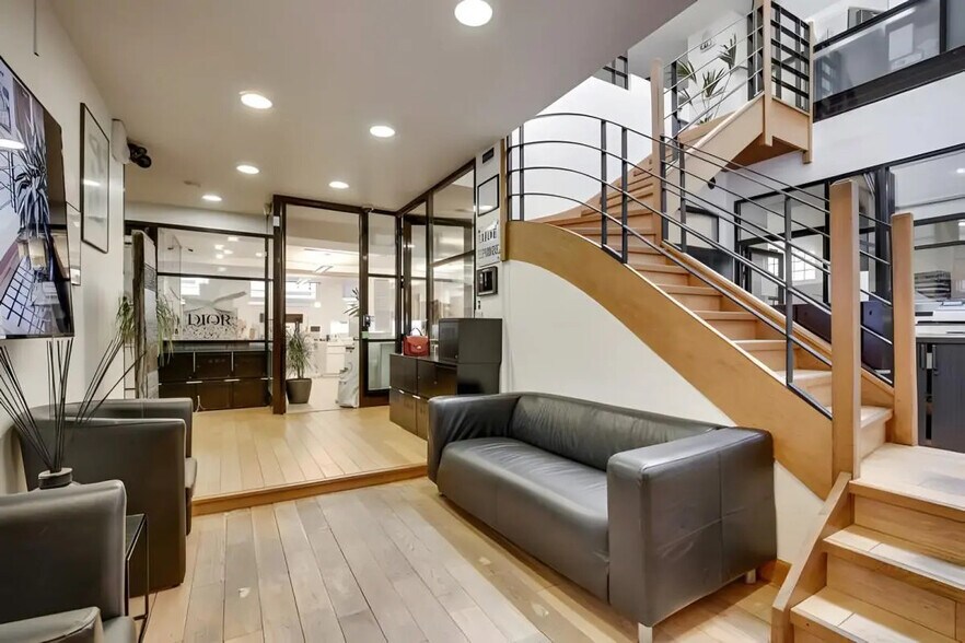 63 Rue Edouard Vaillant, Levallois-Perret à louer - Photo de l’immeuble – Image 1 sur 11