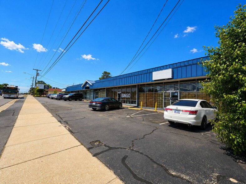 2719-2729 Bragg Blvd, Fayetteville, NC à vendre - Photo de l’immeuble – Image 3 sur 6