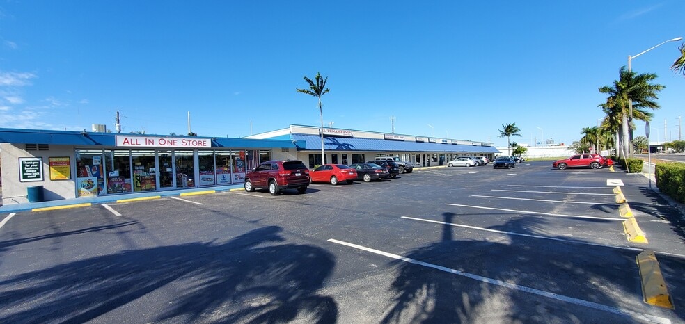 3809 Powerline Rd, Oakland Park, FL à louer - Photo de l’immeuble – Image 2 sur 4