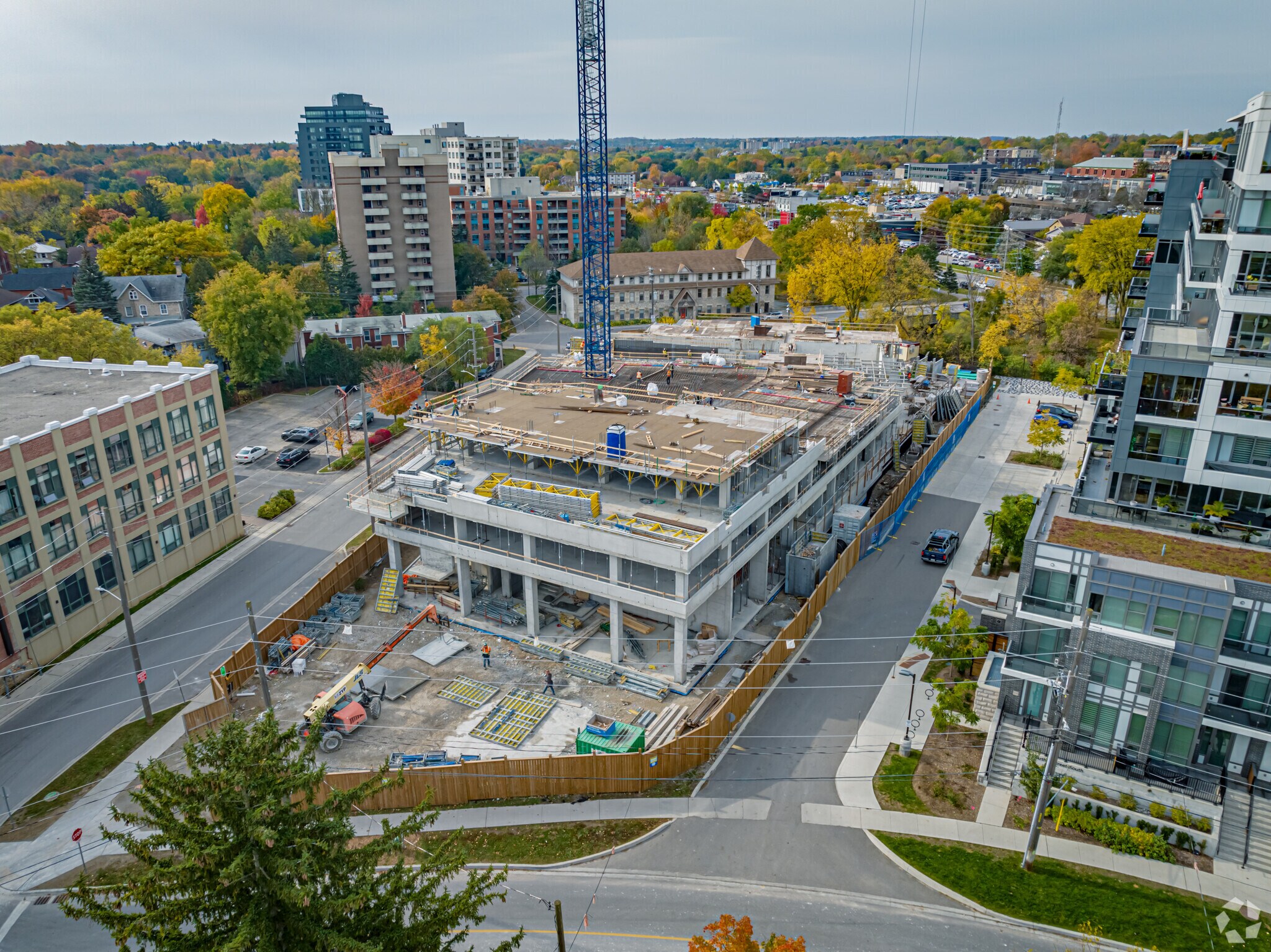 93 Arthur St S, Guelph, ON à vendre Photo de l’immeuble– Image 1 sur 4