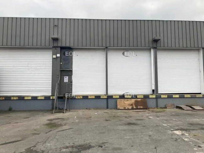 Plus de détails pour Industriel/Logistique à louer