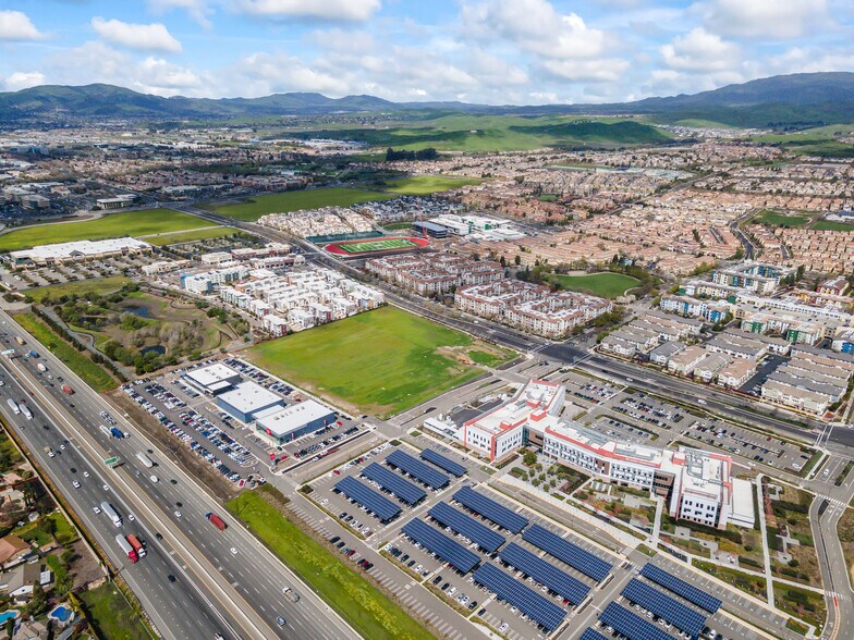Dublin Blvd @ Kaiser Rd, Dublin, CA à vendre - Photo de l’immeuble – Image 1 sur 8