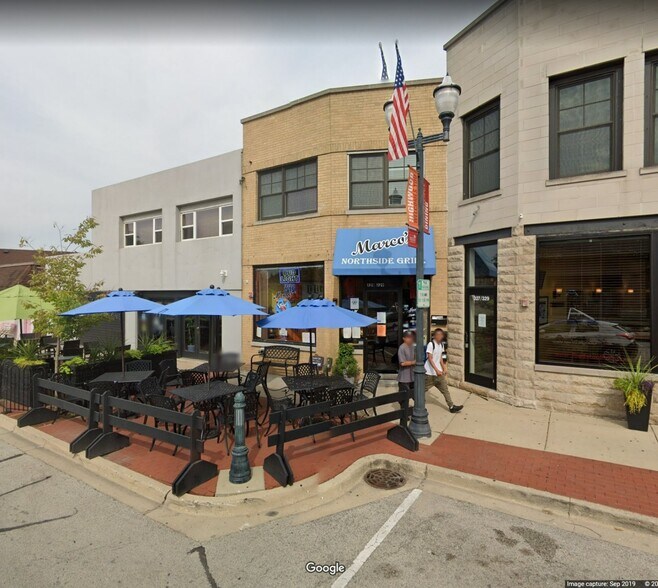 327-329 Waukegan Ave, Highwood, IL à louer - Photo de l’immeuble – Image 2 sur 4