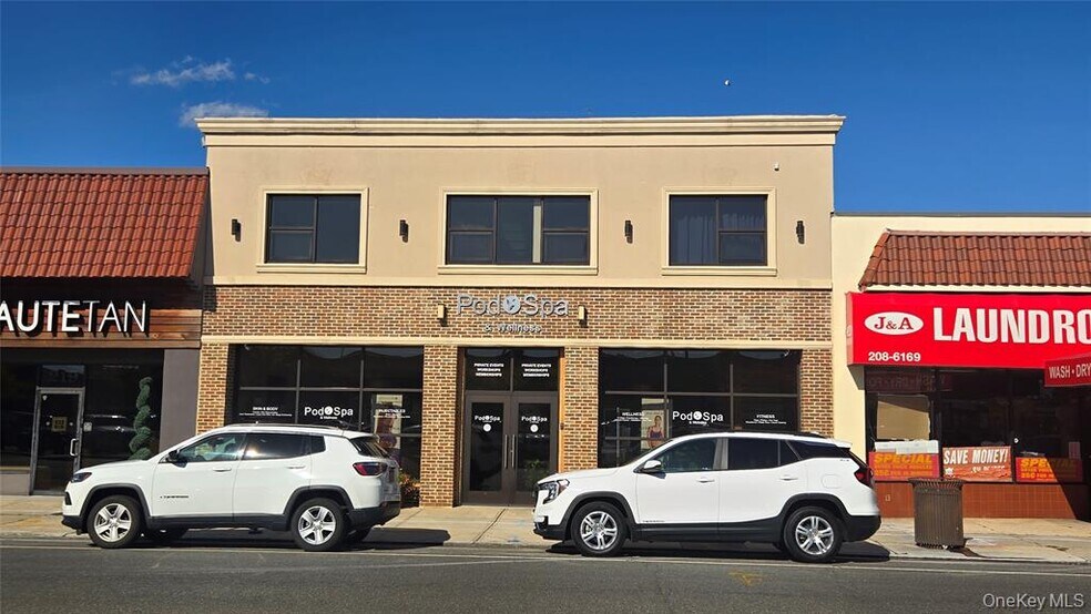 223 E Park Ave, Long Beach, NY à vendre - Photo principale – Image 1 sur 11