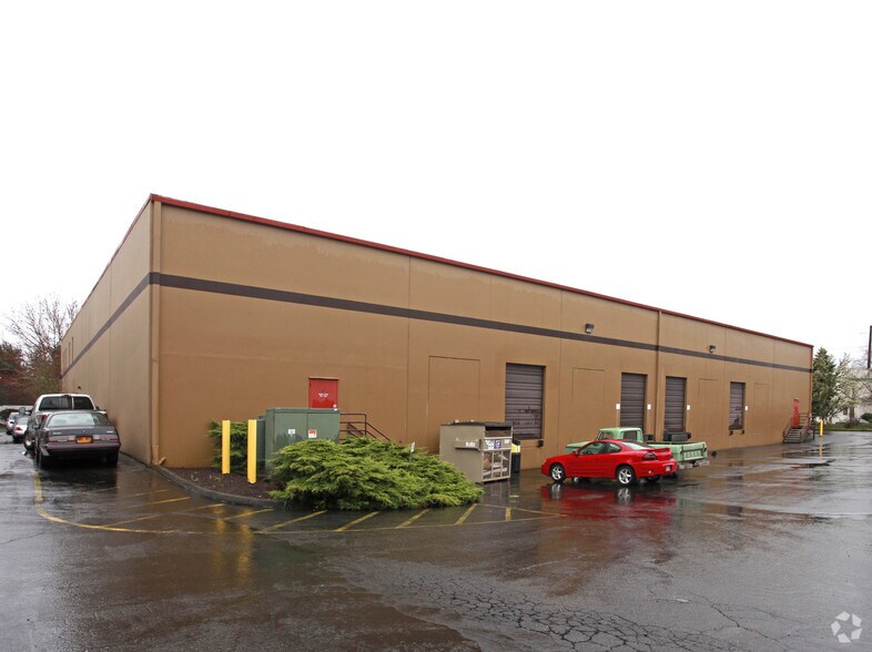 9935 SW Commerce Cir, Wilsonville, OR à vendre - Photo de l’immeuble – Image 2 sur 3