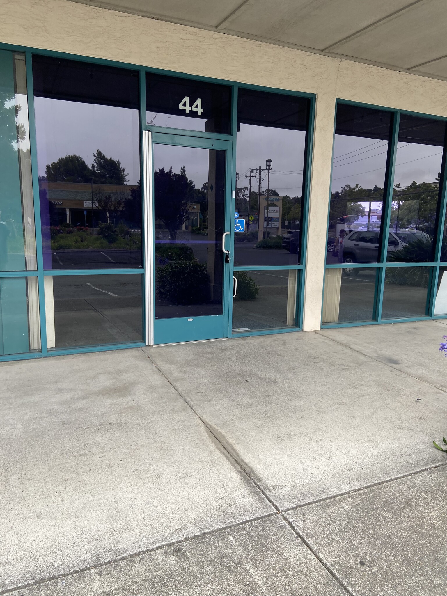460-480 Redwood St, Vallejo, CA à louer Photo de l’immeuble– Image 1 sur 7