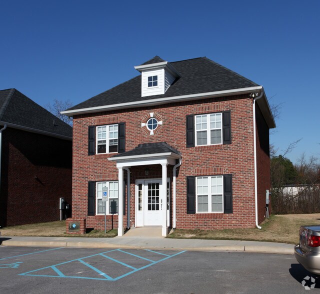 120 Renaissance Cir, Mauldin, SC à louer - Photo principale – Image 1 sur 2