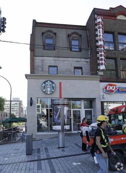 264 Rue Sainte-Catherine O, Montréal, QC à louer - Photo de l’immeuble – Image 2 sur 11