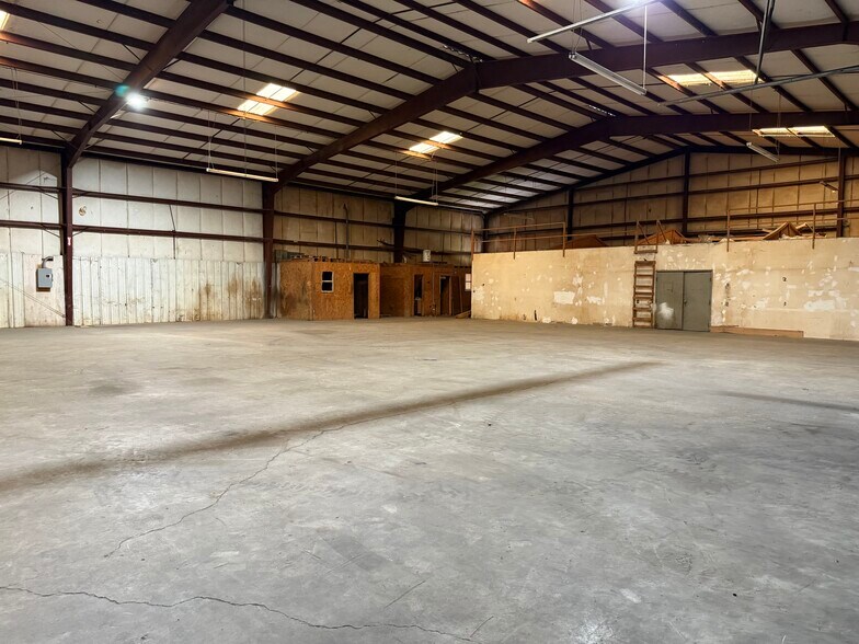 3706 Indian Hills Rd, Decatur, AL à louer - Photo de l’immeuble – Image 2 sur 6