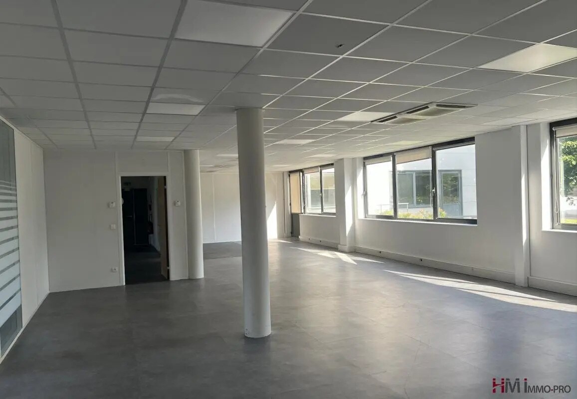 Bureau dans Bois-Guillaume à louer Photo intérieure– Image 1 sur 10