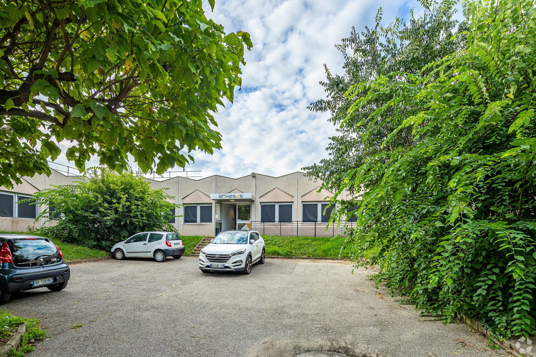 24 Espace Henry Vallée, Lyon à louer Photo principale– Image 1 sur 4