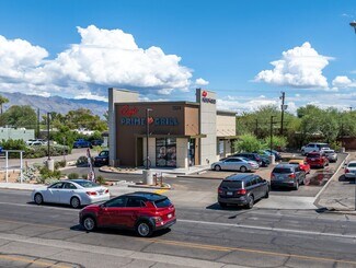 Plus de détails pour 2574 N Campbell Ave, Tucson, AZ - Local commercial à vendre