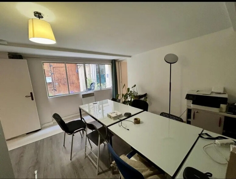 Bureau dans Paris à louer - Photo de l’immeuble – Image 3 sur 5