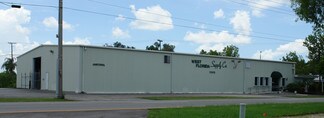 Plus de détails pour 1585 Seaboard St, Fort Myers, FL - Industriel/Logistique à louer